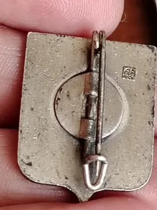 Insignia esmaltada La Faucille Gex montaña y esqui