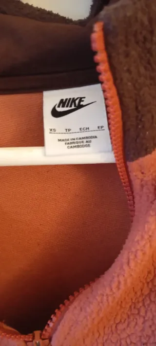 Conjunto Nike Marrón y Rosa