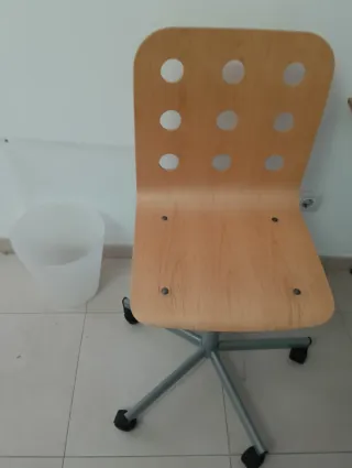 Silla de escritorio Ikea madera y metal