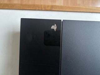 PS4 500GB + Mando + 3 Juegos