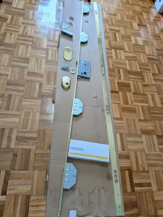 Cerradura seguridad puerta exterior MCM