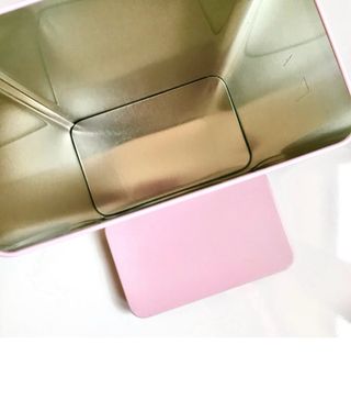 Scatola Pupa Latta Rosa Grigia