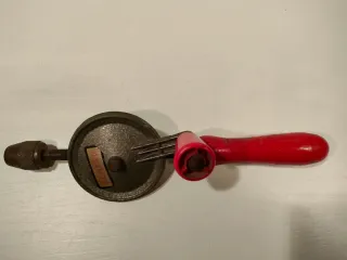 Taladro manual vintage