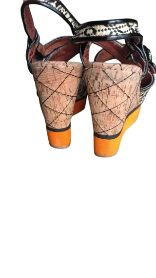 Sandalias Bimba y Lola Beige/Negro