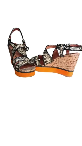 Sandalias Bimba y Lola Beige/Negro