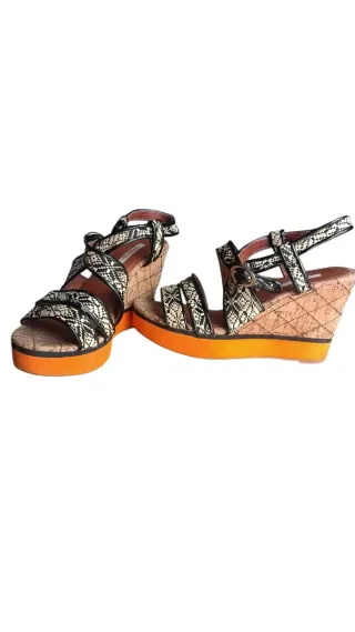 Sandalias Bimba y Lola Beige/Negro