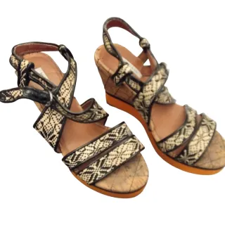 Sandalias Bimba y Lola Beige/Negro