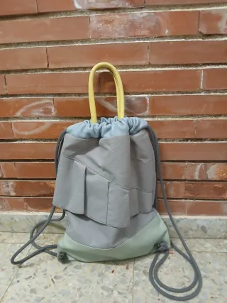 Mochila Mimique Gris y Verde- turquesa