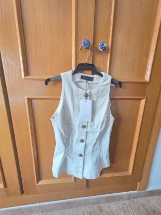 Chaleco Zara Peplum Beige