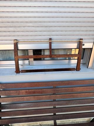 Sierra de carpintero antigua de madera