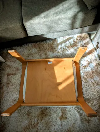 Conjunto Sillón y Reposapiés POÄNG Ikea