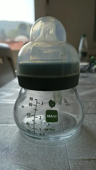 Lote 5 Biberones Mam + 1 de cristal