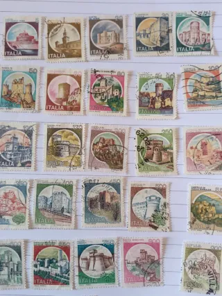 27 Francobolli Castelli Italiani Anni '70