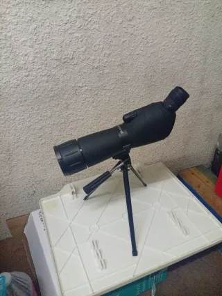 Telescopio 20-60x60 con trípode