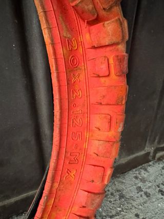 Coppia Copertoni BMX/Cross 20x2.125 Rossi/Gialli