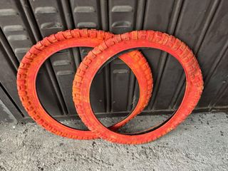 Coppia Copertoni BMX/Cross 20x2.125 Rossi/Gialli