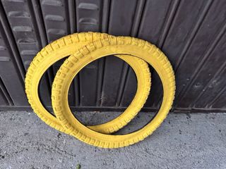 Coppia Copertoni BMX/Cross 20x2.125 Rossi/Gialli