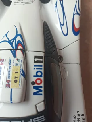 Porsche 911 GT1 EVO 98