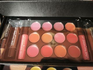 Estuche de maquillaje completo