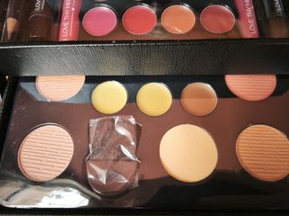 Estuche de maquillaje completo