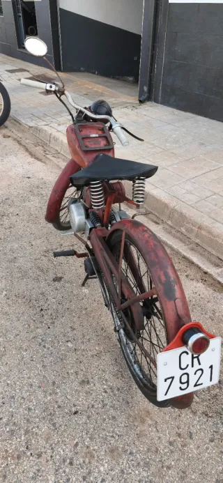 Moto Guzzi 65
