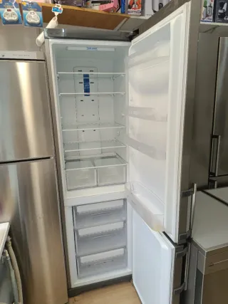 Nevera Indesit con garantía y transporte