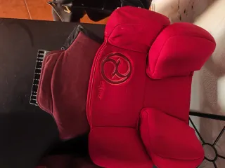 Silla coche Cybex roja/burdeos