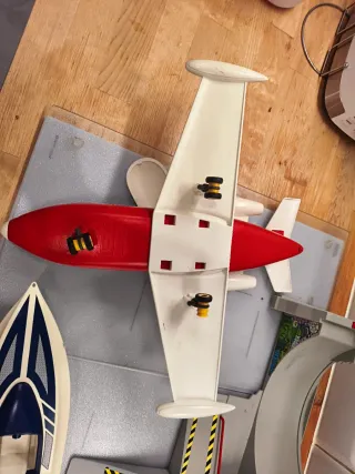 Avión, lancha policía y skate Playmobil