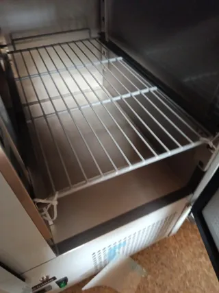 MESA FRÍA REFRIGERADA 2 PUERTAS 90 CM. 658746091