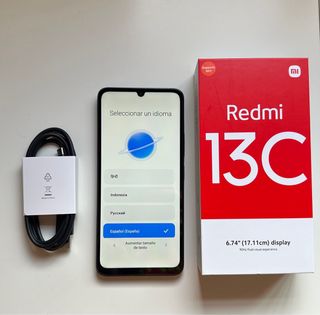 Xiaomi Redmi 13C Caja y Cable