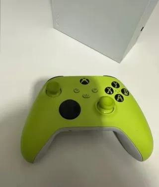 Xbox Series S Blanca con dos mandos