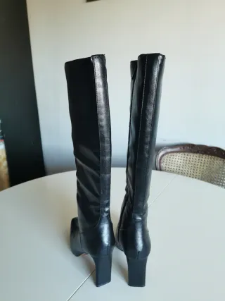 Botas altas negras Sfera