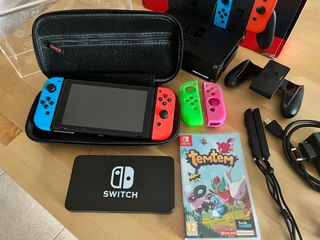 Consola Nintendo Switch + Accesorios + Juego