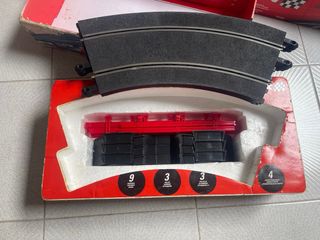 Pack Scalextric: Curva Peraltada, Pit Box, C2 DTM,