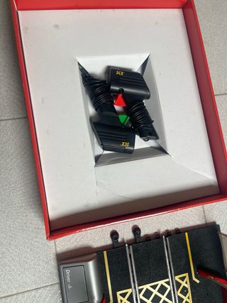 Pack Scalextric: Curva Peraltada, Pit Box, C2 DTM,