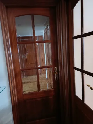 2 Puertas Madera y Cristal