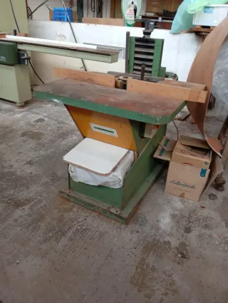 Lijadora de molduras para carpintería