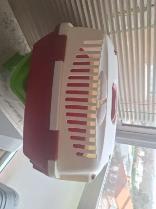 Transportín para mascotas rojo y blanco