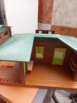 Cabaña Playmobil incompleta