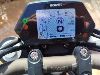 Benelli 502 Cruiser 500cc 2019 — Escape MIVV, Extr
