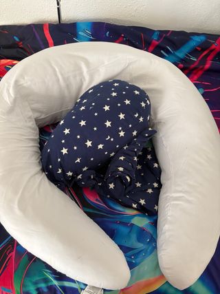 Cojín de lactancia blanco