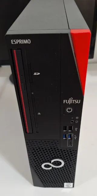 PC Fujitsu Negro/Rojo