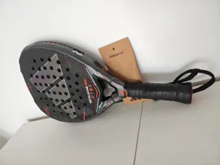 Pala Adidas Metalbone HRD 2026