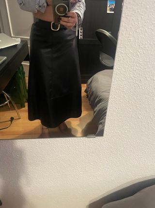 Falda efecto piel Zara Talla M