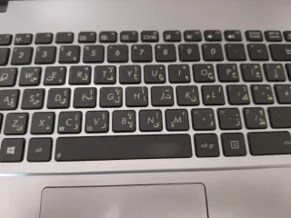 Portátil ASUS i3 3ª Gen 6GB RAM 240GB SSD