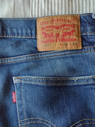 Pantalón Levis 511 Talla 32x34 Azul