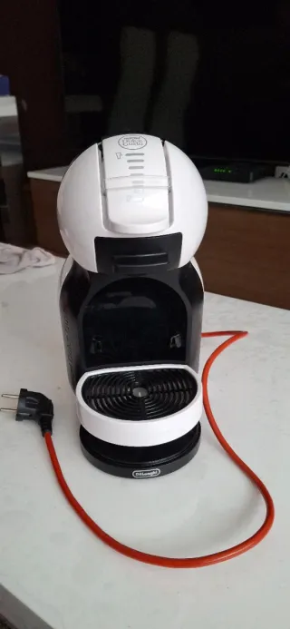 Cafetera Delonghi Mini Me Dolce Gusto
