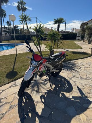 Ciclomotor Aprilia SX 49cc 2 tiempos año 2021