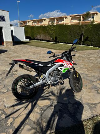 Ciclomotor Aprilia SX 49cc 2 tiempos año 2021