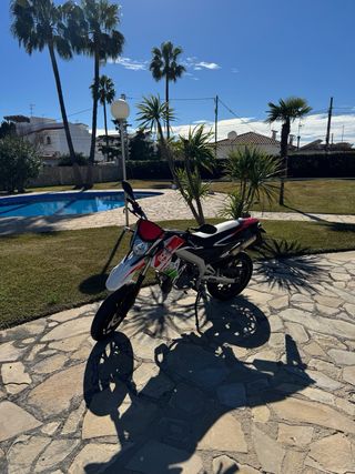 Ciclomotor Aprilia SX 49cc 2 tiempos año 2021